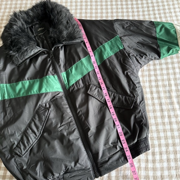 Urban Outfitters Black Jacket with Removable Faux Fur Collar - Picture 11 of 14